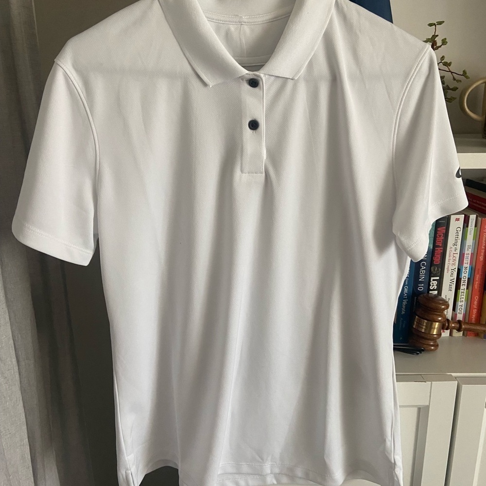 Oakley Woman’s White Short Sleeve Polo NWT